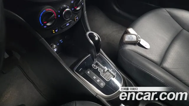 Hyundai Accent 2015 thumb 9