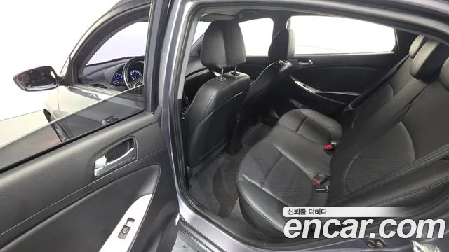 Hyundai Accent 2015 thumb 12