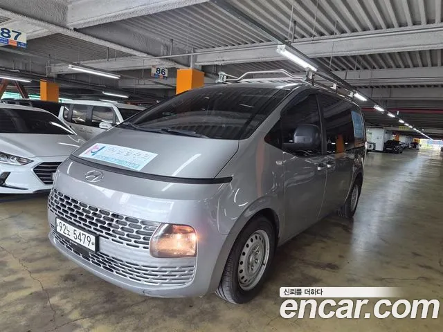 Hyundai Staria 2021 thumb 2