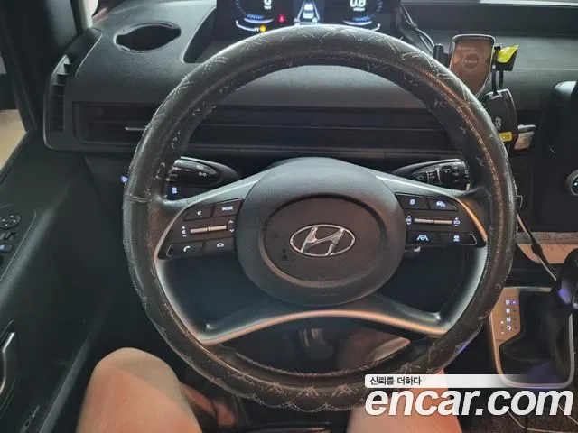 Hyundai Staria 2021 thumb 8