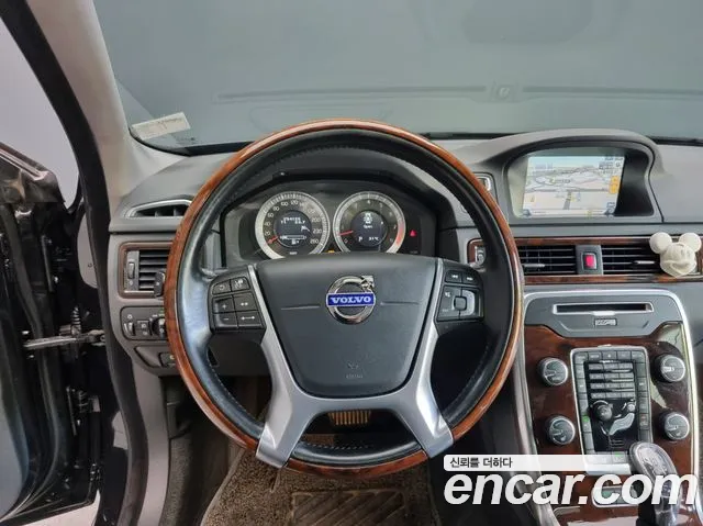 Volvo S80 2013 thumb 6
