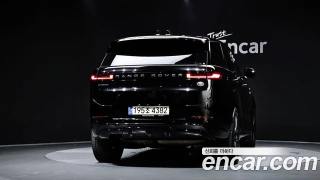 Land Rover Range Rover Sport 2023 thumb 3