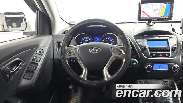 Hyundai Tucson 2012 thumb 12