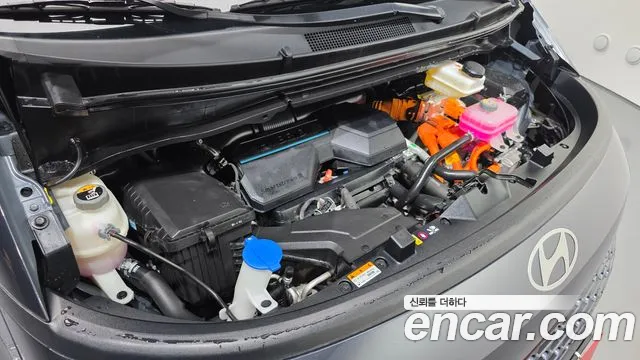Hyundai Staria 2024 thumb 6
