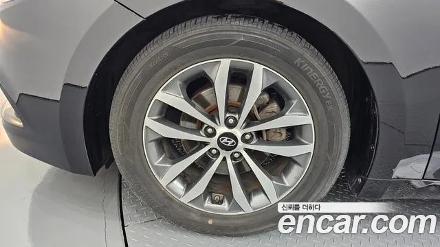 Hyundai Grandeur 2011 thumb 4