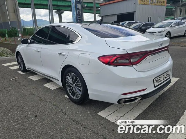 Hyundai Grandeur 2017 thumb 3