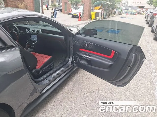 Ford Mustang Mach-E 2022 thumb 9