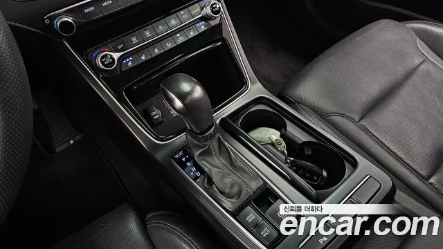 Hyundai Grandeur 2017 thumb 9