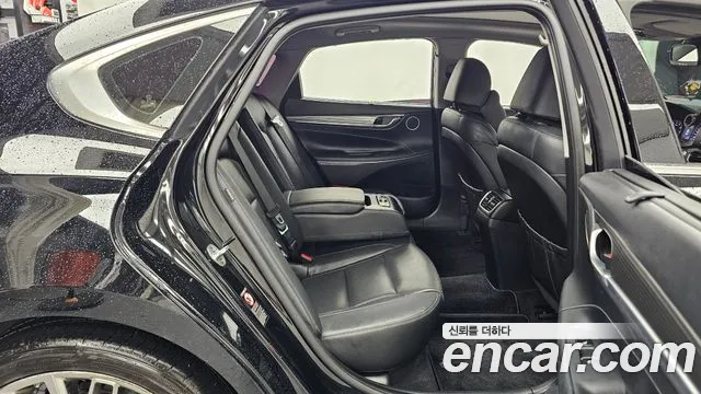 Hyundai Grandeur 2017 thumb 11