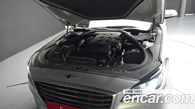 Genesis G80 2017 thumb 6