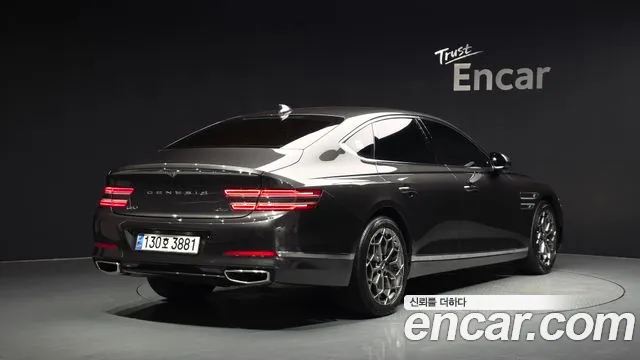 Genesis G80 2023 thumb 2