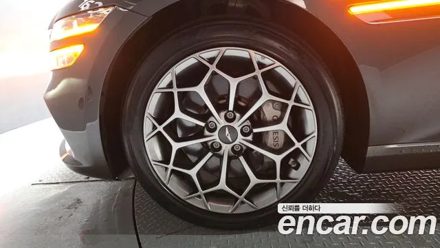 Genesis G80 2023 thumb 5