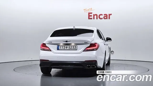 Genesis G70 2019 thumb 4