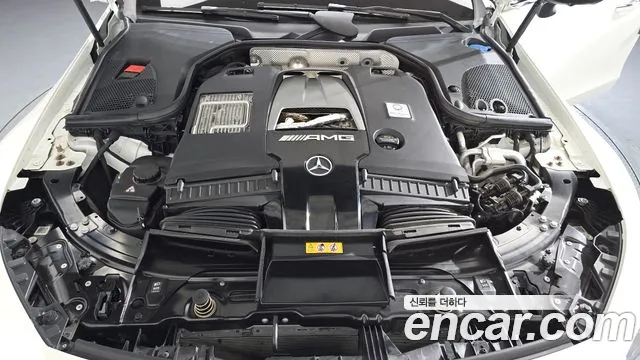 Mercedes-Benz AMG GT 2023 thumb 6