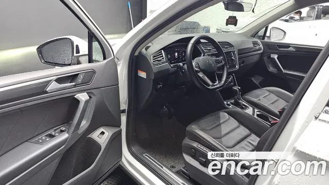 Volkswagen Tiguan 2021 thumb 9