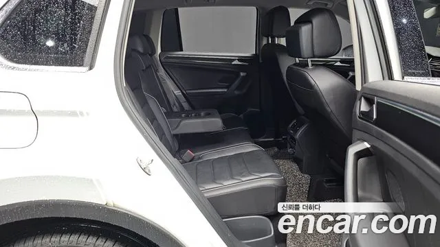 Volkswagen Tiguan 2021 thumb 10