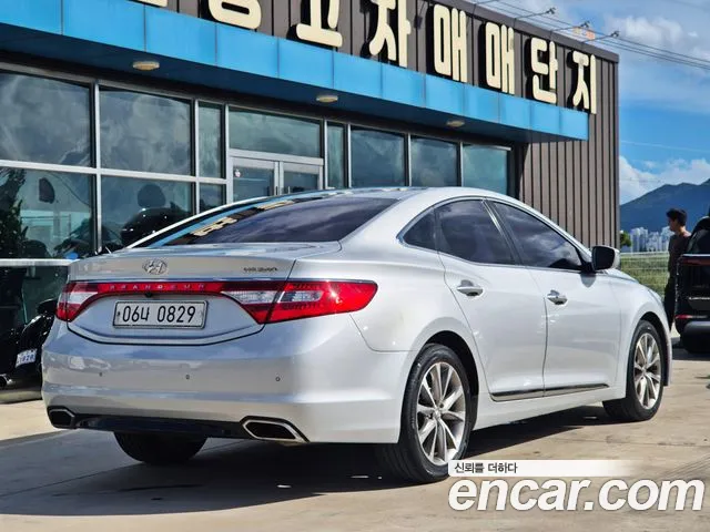 Hyundai Grandeur 2015 thumb 4