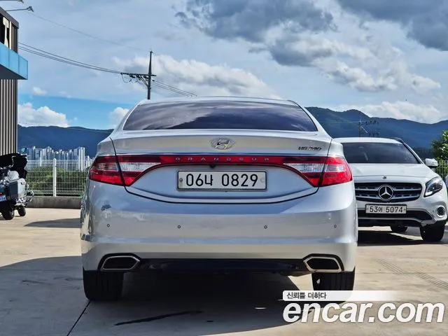 Hyundai Grandeur 2015 thumb 5