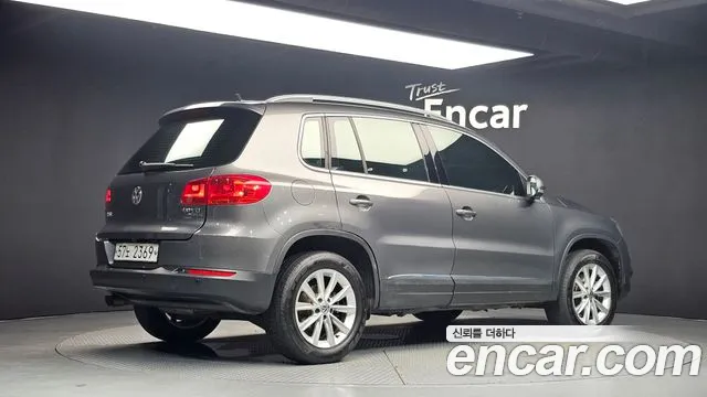 Volkswagen Tiguan 2014 thumb 2