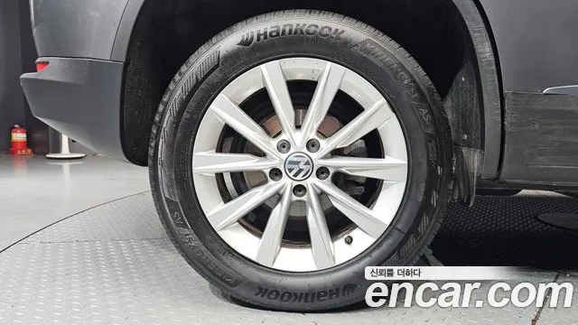 Volkswagen Tiguan 2014 thumb 5