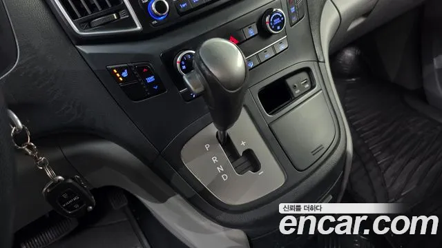 Hyundai Starex 2016 thumb 9