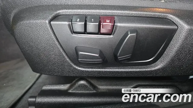 BMW 1-Series 2014 thumb 12