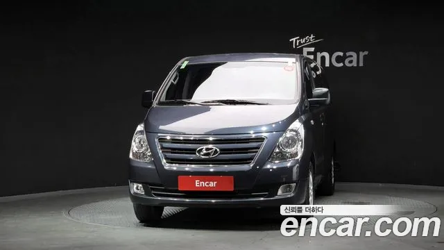 Hyundai Starex 2017 thumb 3