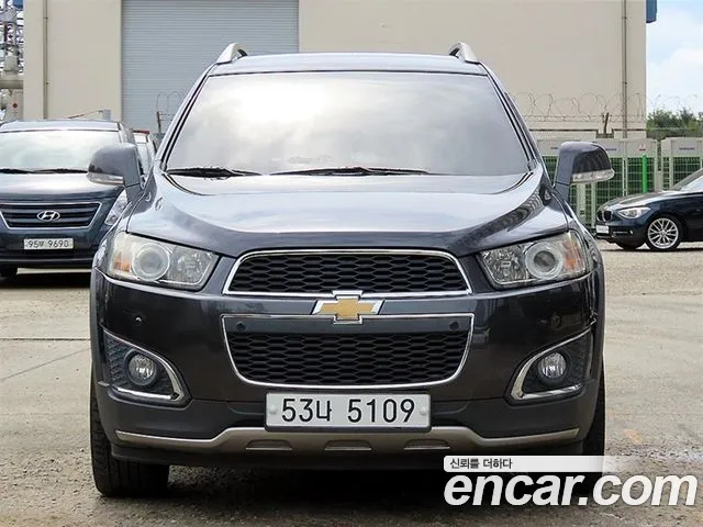 ChevroletGMDaewoo Captiva 2014 thumb 3