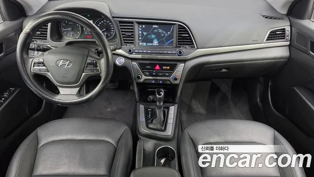 Hyundai Avante 2017 thumb 6