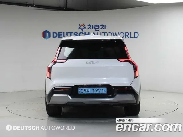 Kia EV9 2023 thumb 4