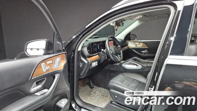 Mercedes-Benz GLE 2019 thumb 10