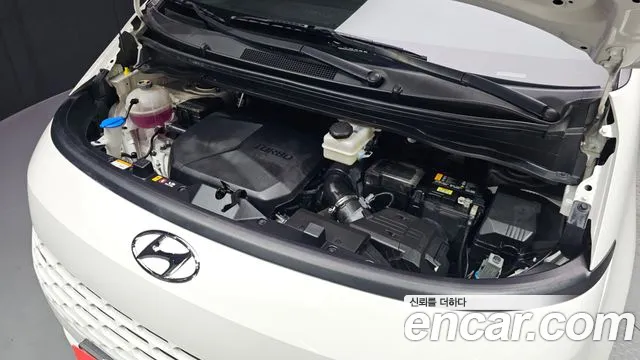 Hyundai Staria 2022 thumb 6
