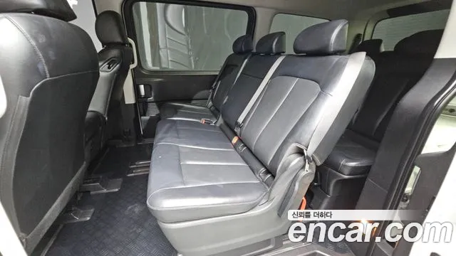 Hyundai Staria 2022 thumb 12