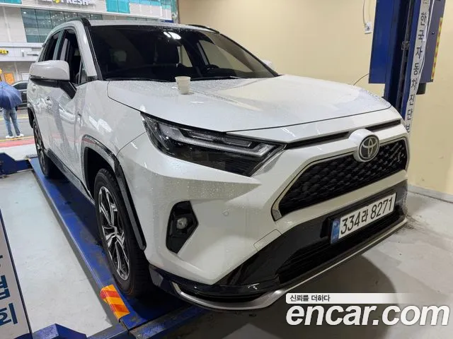 Toyota RAV4 2025 thumb 6