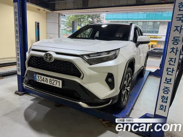 Toyota RAV4 2025 thumb 12