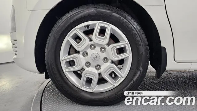 Hyundai Staria 2022 thumb 5
