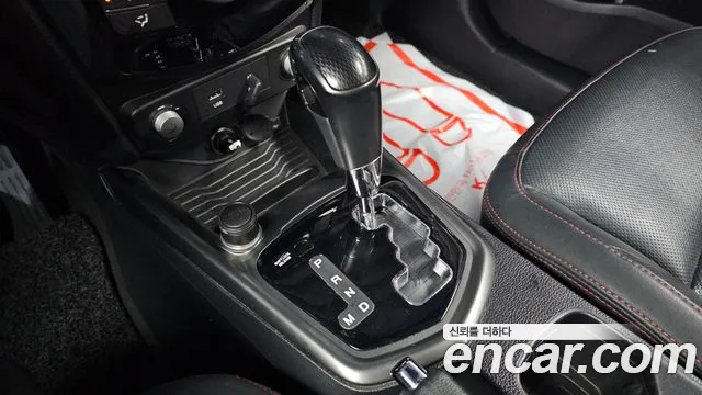 KG_Mobility_Ssangyong TIBOLI 2016 thumb 9