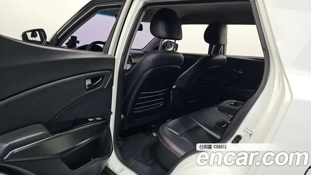 KG_Mobility_Ssangyong TIBOLI 2016 thumb 11