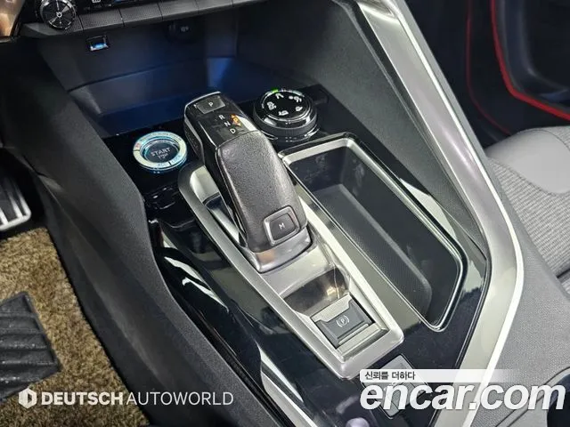 Peugeot 5008 2018 thumb 9
