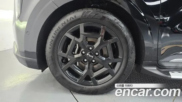 Kia Carnival 2024 thumb 5