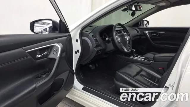 Nissan Altima 2016 thumb 10