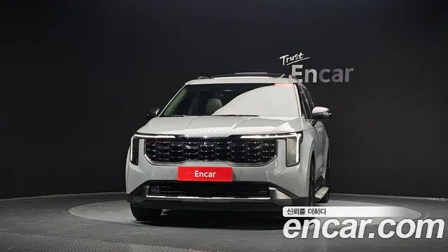 Kia Carnival 2024 thumb 2