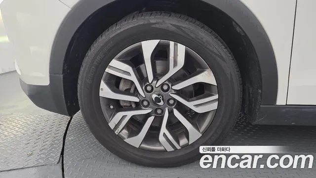 KG_Mobility_Ssangyong TIBOLI 2018 thumb 5