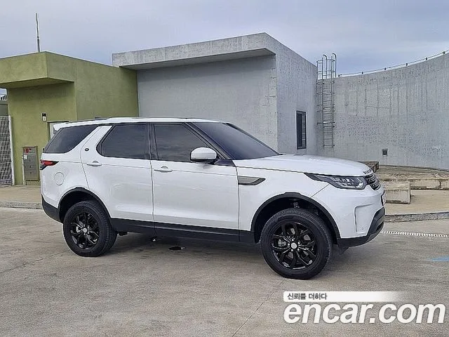 Land Rover Discovery 2019 thumb 3