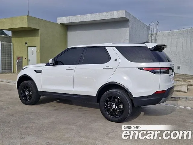 Land Rover Discovery 2019 thumb 4