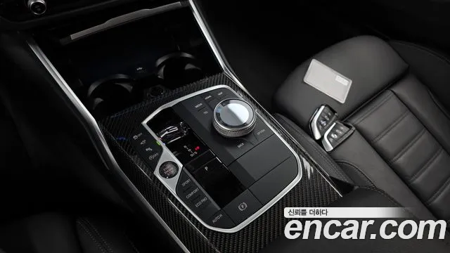 BMW 3-Series 2025 thumb 9