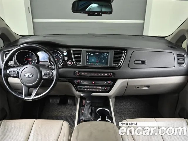 Kia Carnival 2020 thumb 7