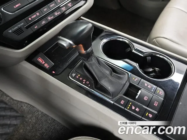 Kia Carnival 2020 thumb 9