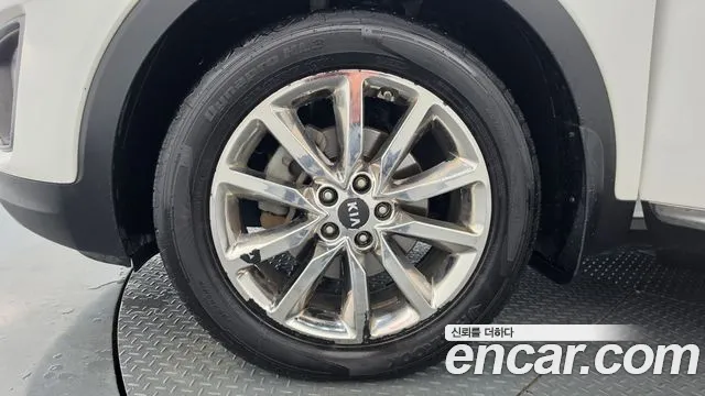 Kia Sorento 2015 thumb 5