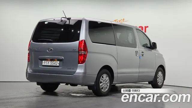 Hyundai Starex 2019 thumb 2
